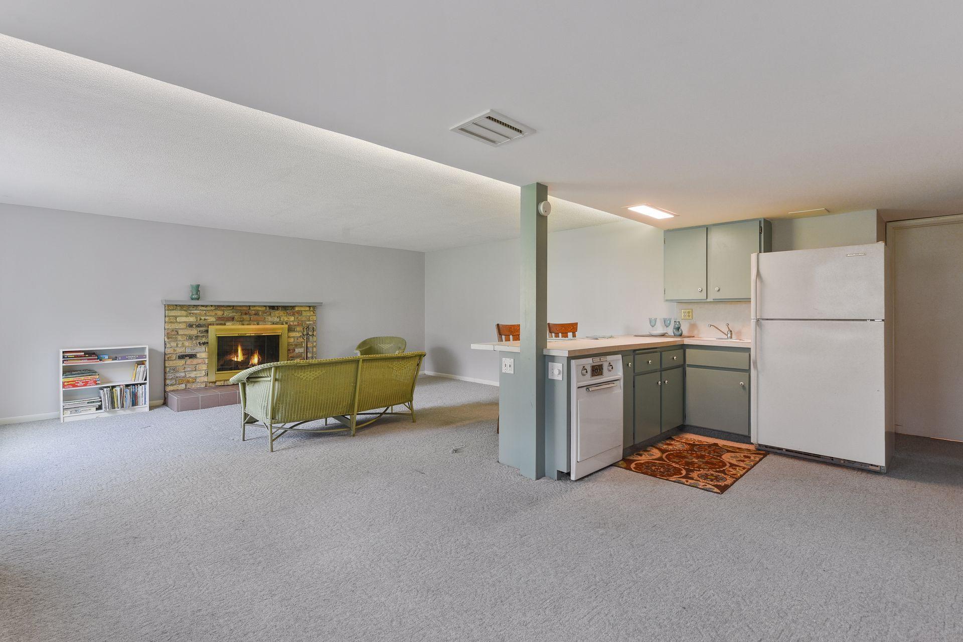 10048 Nord Road Bloomington, MN 55437 - Photo 33 of 45 Gallery Image 33
