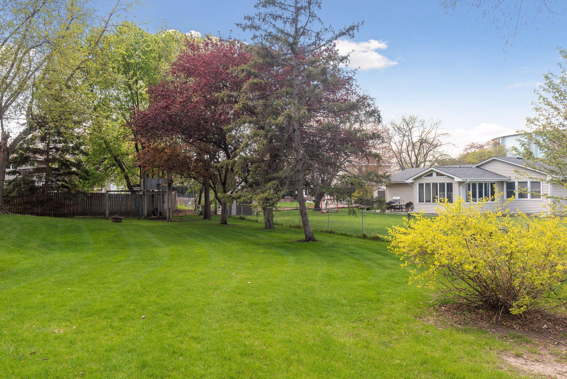 10048 Nord Road Bloomington, MN 55437 - Photo 41 of 45 Gallery Image 41