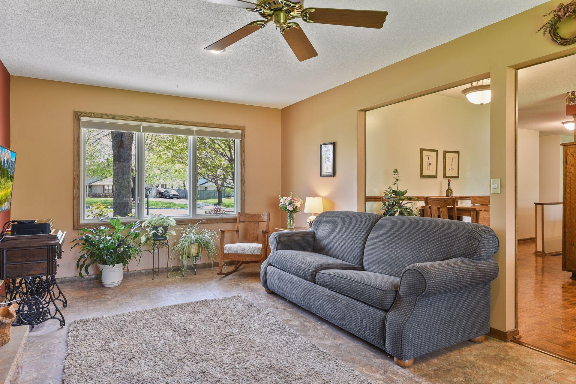 10048 Nord Road Bloomington, MN 55437 - Photo 10 of 45 Gallery Image 10