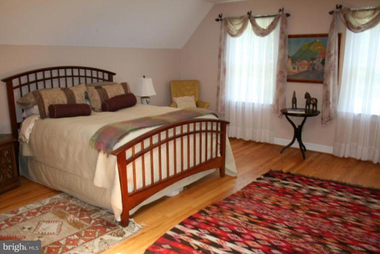 23031 St Louis Road Middleburg, VA 20117 - Photo 14 of 14 Bedroom #1