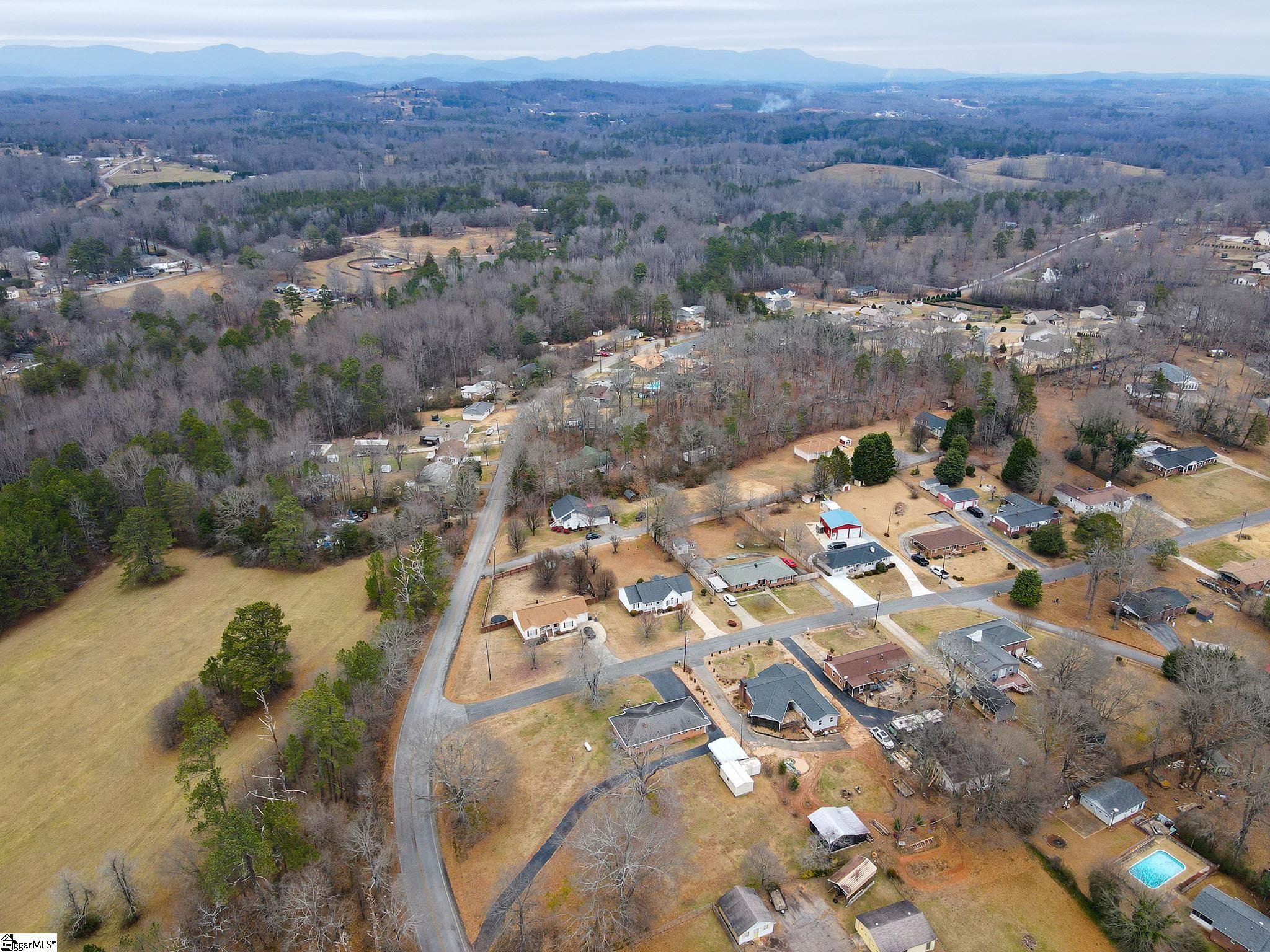 513 Tolar Road Travelers Rest, SC 29690 - Photo 2 of 19 Gallery Image 2