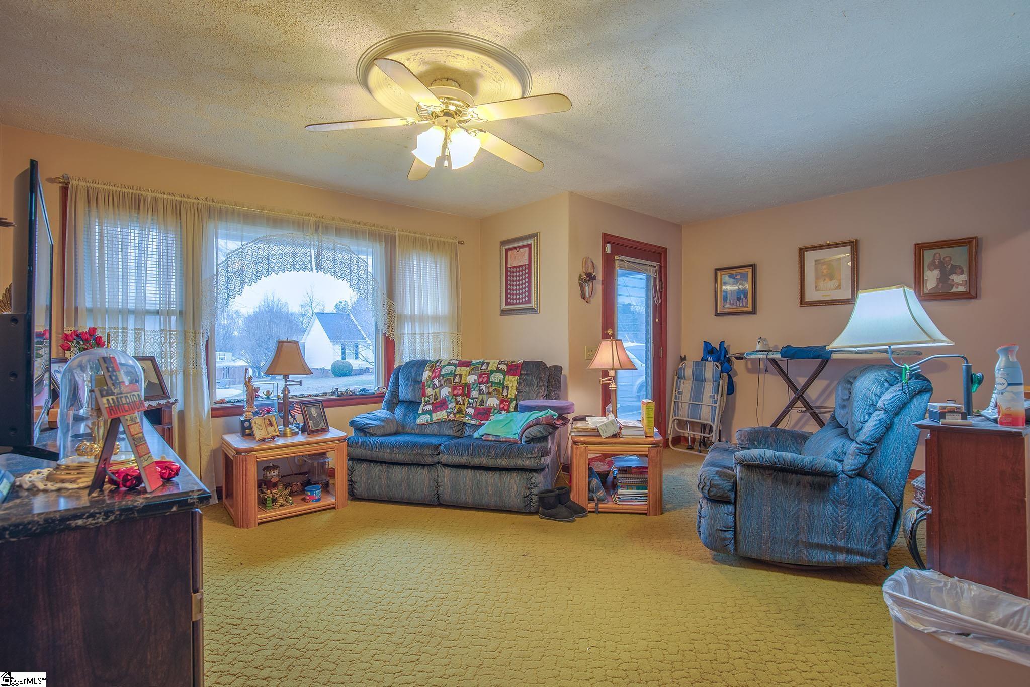 513 Tolar Road Travelers Rest, SC 29690 - Photo 7 of 19 Gallery Image 7