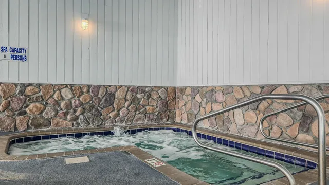 $270,000 | 6626 Highway 61, Unit 8, Tofte, MN 55615