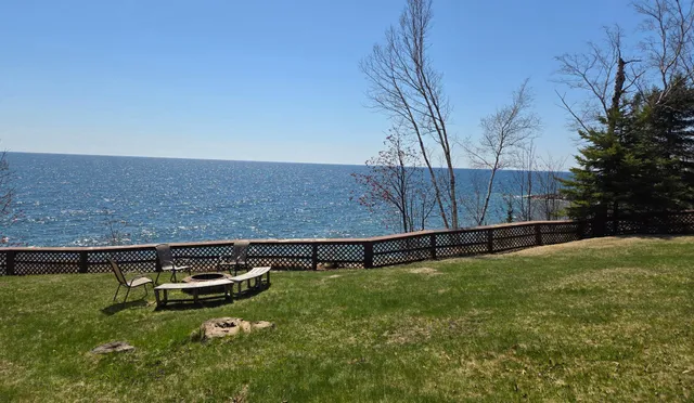 $270,000 | 6626 Highway 61, Unit 8, Tofte, MN 55615