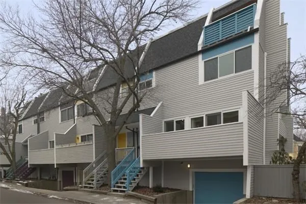 $7,800 | 1 Irving Terrace, Unit 1, Cambridge, MA 02138