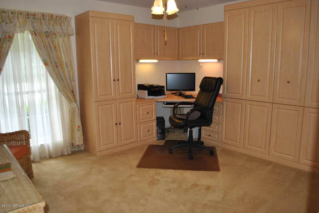 8212 Shady Grove Road Jacksonville, FL 32256 - Photo 17 of 48 Bedroom #2 with Desk and Murphy Bed