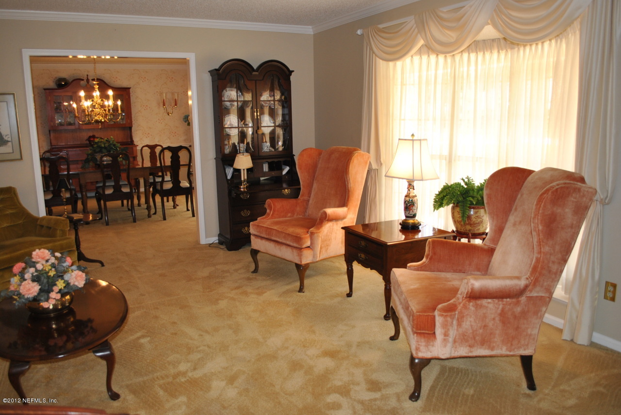 8212 Shady Grove Road Jacksonville, FL 32256 - Photo 5 of 48 Formal Living Room