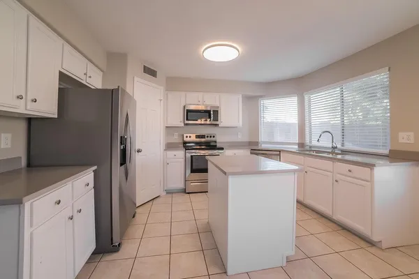 $2,815 | 834 East Whitten Street, Chandler, AZ 85225