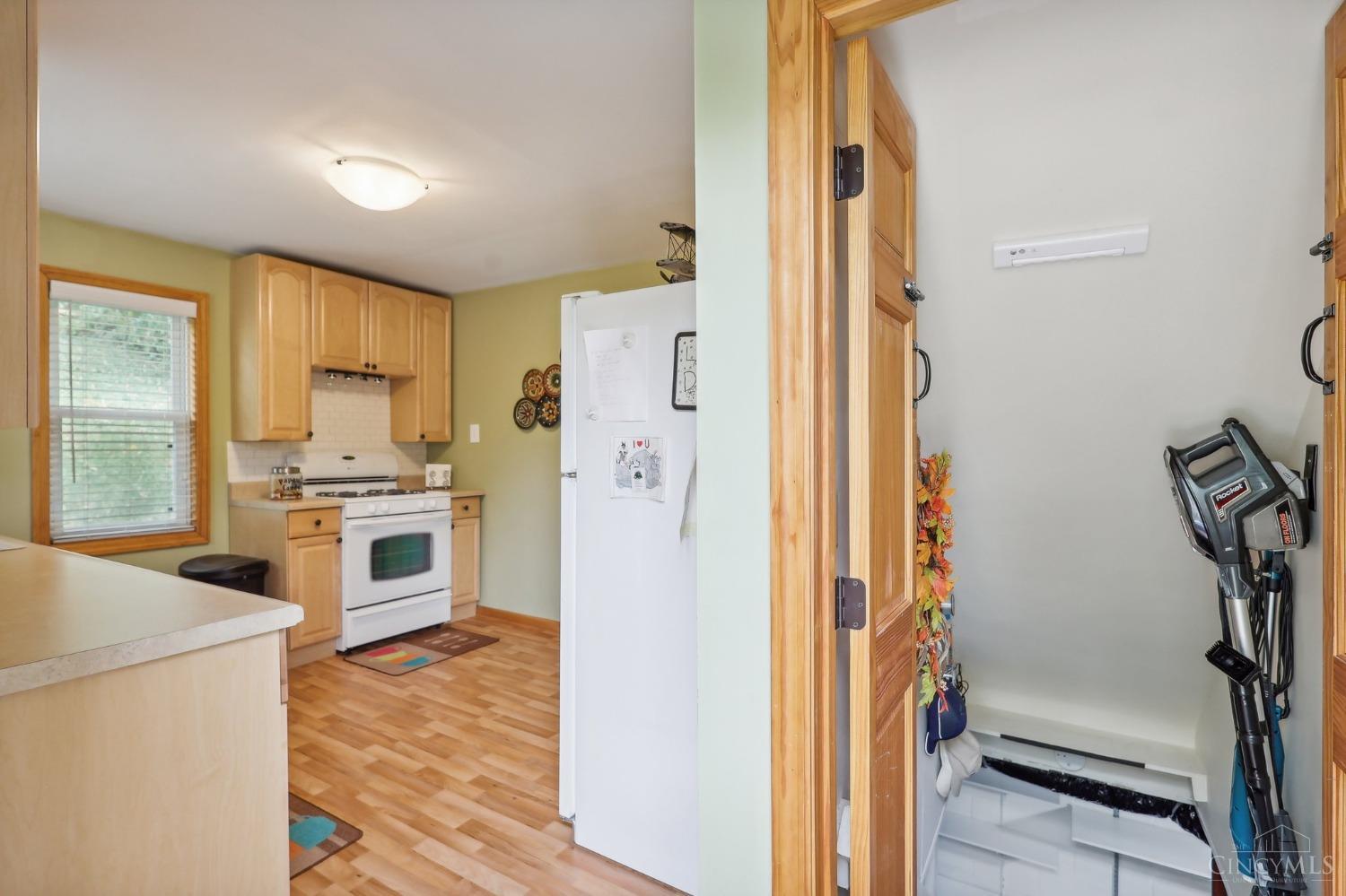 1524 Hunt Road Reading, OH 45215 - Photo 18 of 35 Gallery Image 18