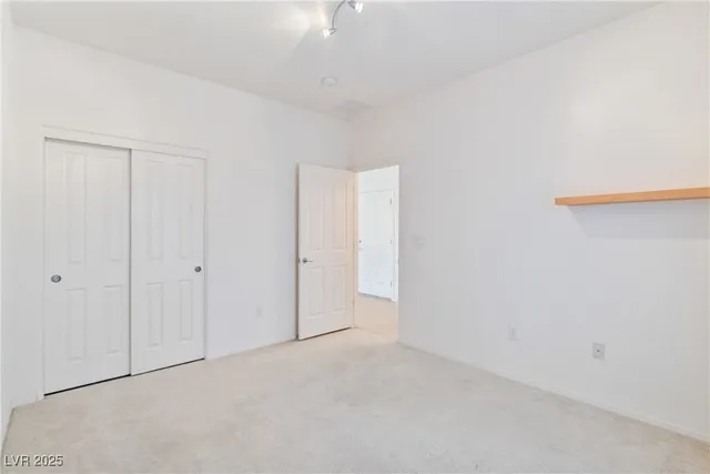 $2,000 | 7922 North Crested Starling Court, North Las Vegas, NV 89084