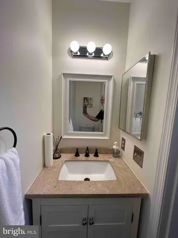 $1,990 | 6247 Spring Knoll Drive, Harrisburg, PA 17111