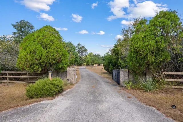 $795,000 | 1031 North Sunset Canyon Drive, Dripping Springs, TX 78620