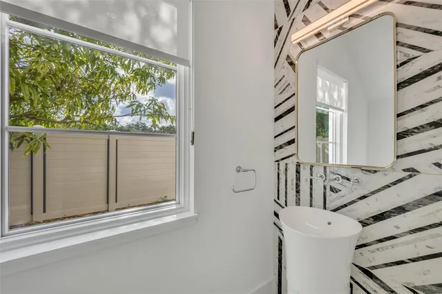 a view of a entryway