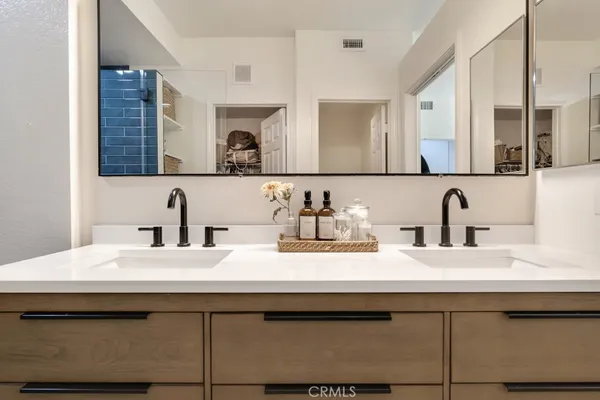 $649,000 | 272 Fieldstone Way, Unit A, Simi Valley, CA 93065