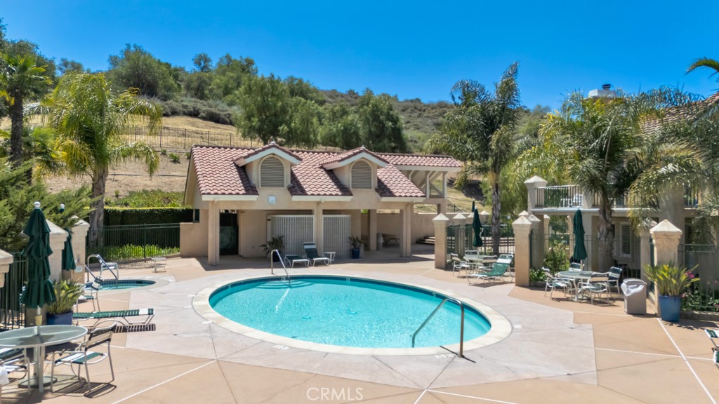 272 Fieldstone Way, Unit A Simi Valley, CA 93065 - Photo 28 of 35