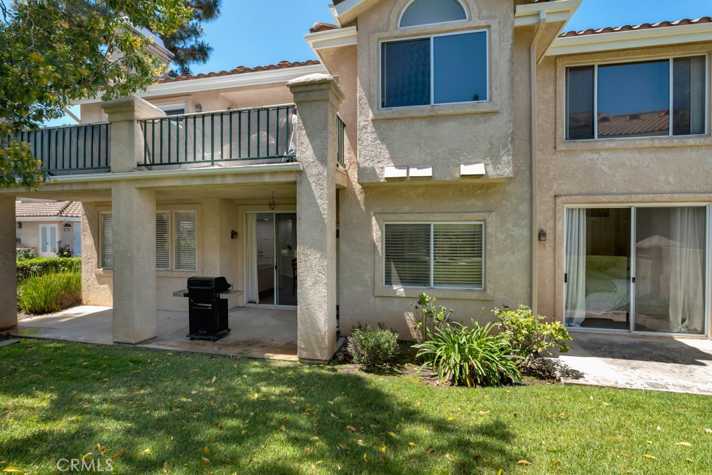 272 Fieldstone Way, Unit A Simi Valley, CA 93065 - Photo 30 of 35