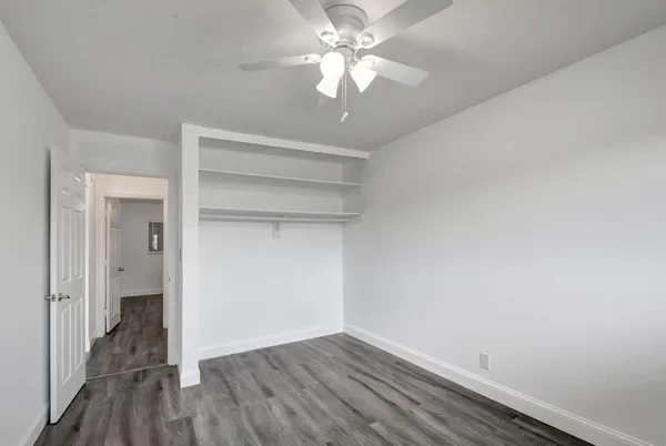 $1,850 | 510 Lake Shore Drive, Unit 20, Lake Park, FL 33403