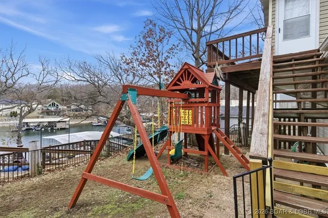 $519,900 | 31268 Dogwood Lane, Rocky Mount, MO 65072