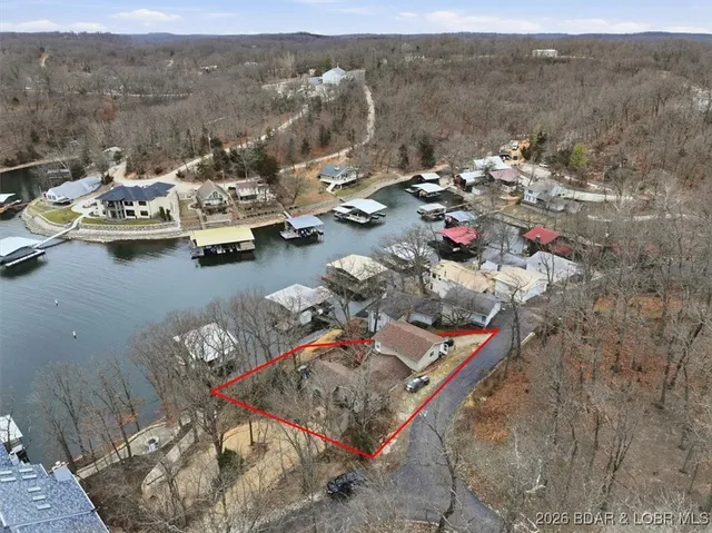 $519,900 | 31268 Dogwood Lane, Rocky Mount, MO 65072