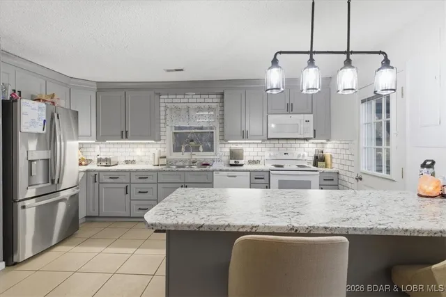 $519,900 | 31268 Dogwood Lane, Rocky Mount, MO 65072