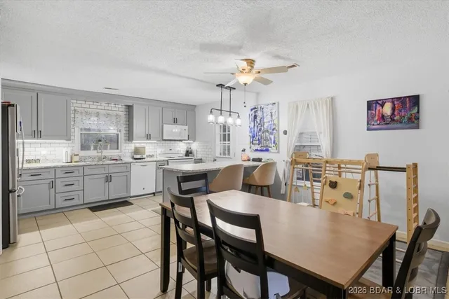 $519,900 | 31268 Dogwood Lane, Rocky Mount, MO 65072