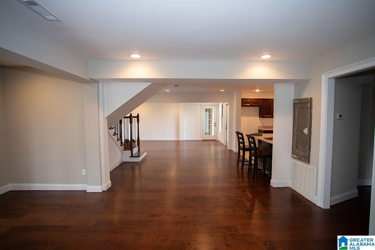306 Meadowview Circle Clanton, AL 35045 - Photo 7 of 31