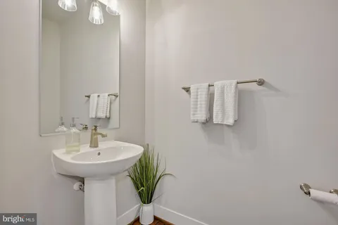 $1,399,000 | 2973 Winter Jack Lane, Fairfax, VA 22031