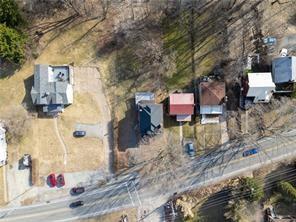 9600 Frankstown Road Pittsburgh, PA 15235 - Photo 28 of 28 a bathroom with a sink and a mirror