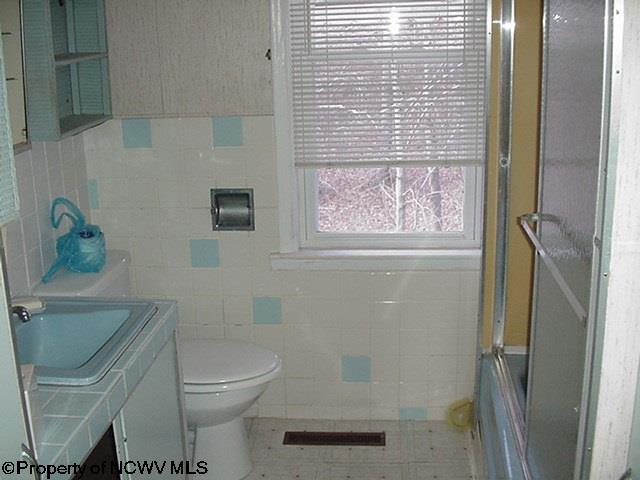 4657 Daybrook Road Fairview, WV 26570 - Photo 4 of 10 Gallery Image 4