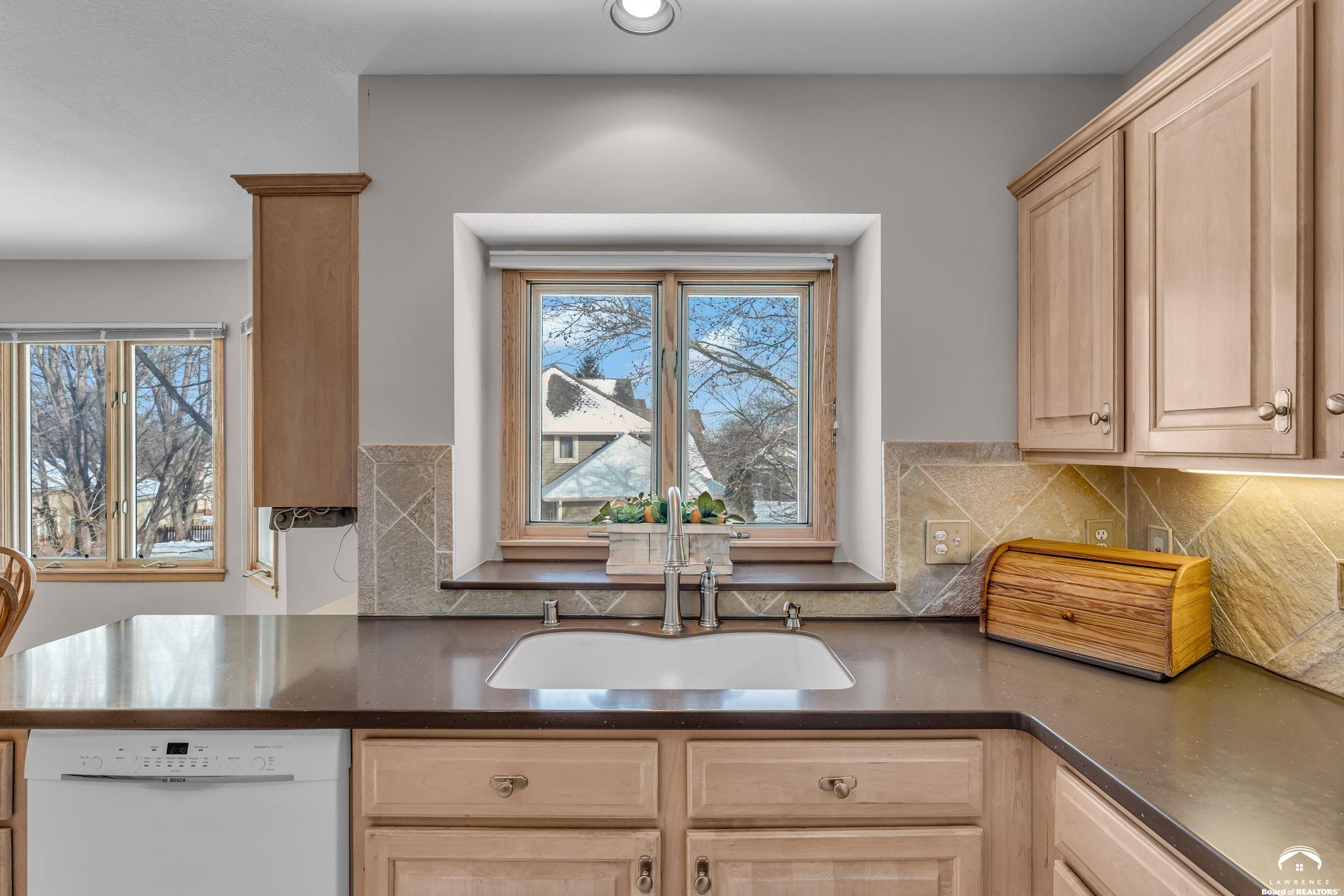 2014 Riviera Court Lawrence, KS 66047 - Photo 11 of 54