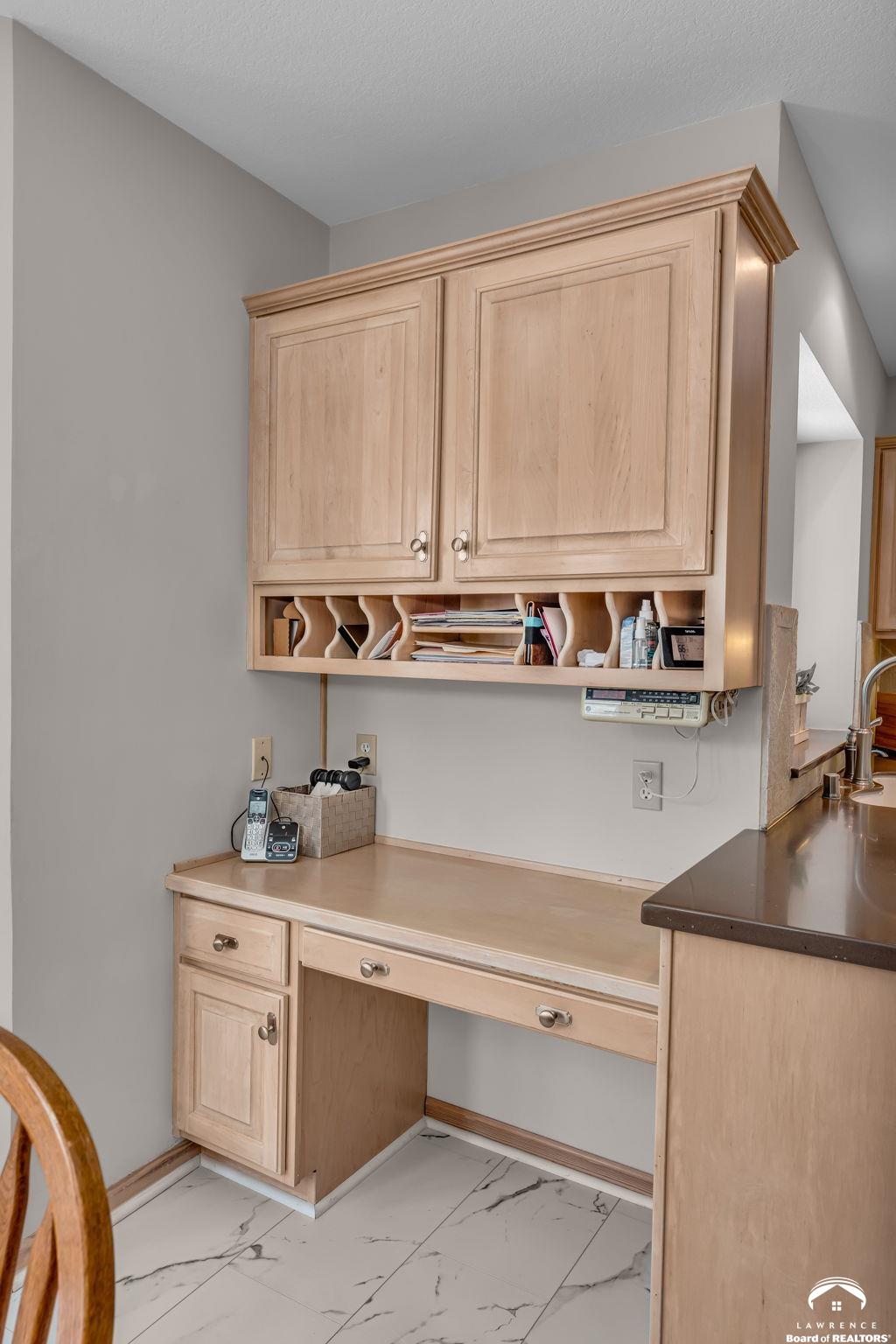 2014 Riviera Court Lawrence, KS 66047 - Photo 12 of 54