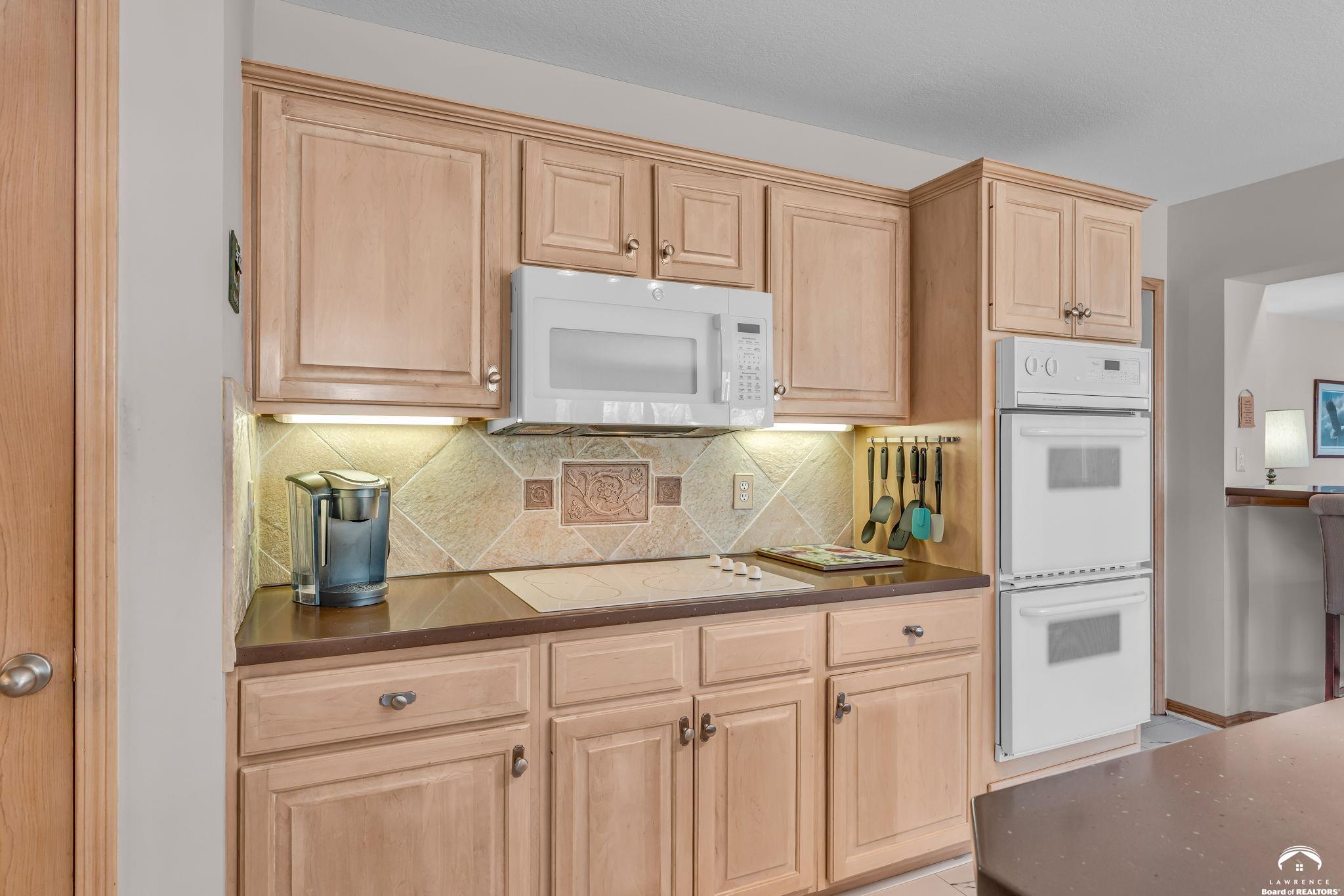 2014 Riviera Court Lawrence, KS 66047 - Photo 14 of 54