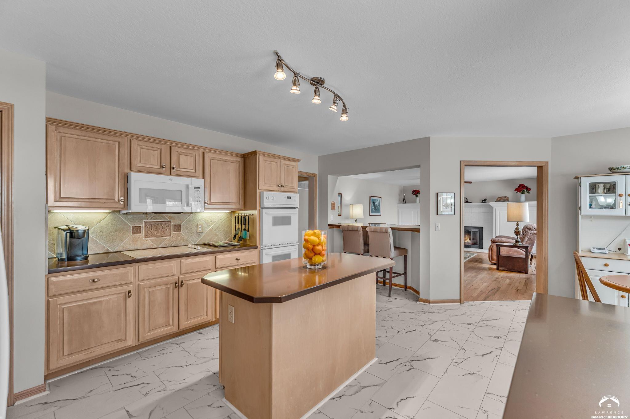 2014 Riviera Court Lawrence, KS 66047 - Photo 15 of 54