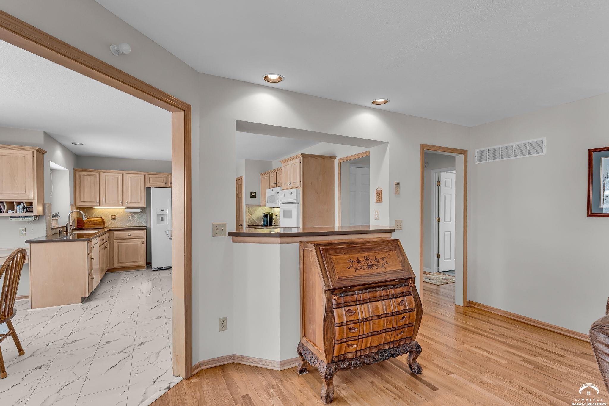 2014 Riviera Court Lawrence, KS 66047 - Photo 24 of 54