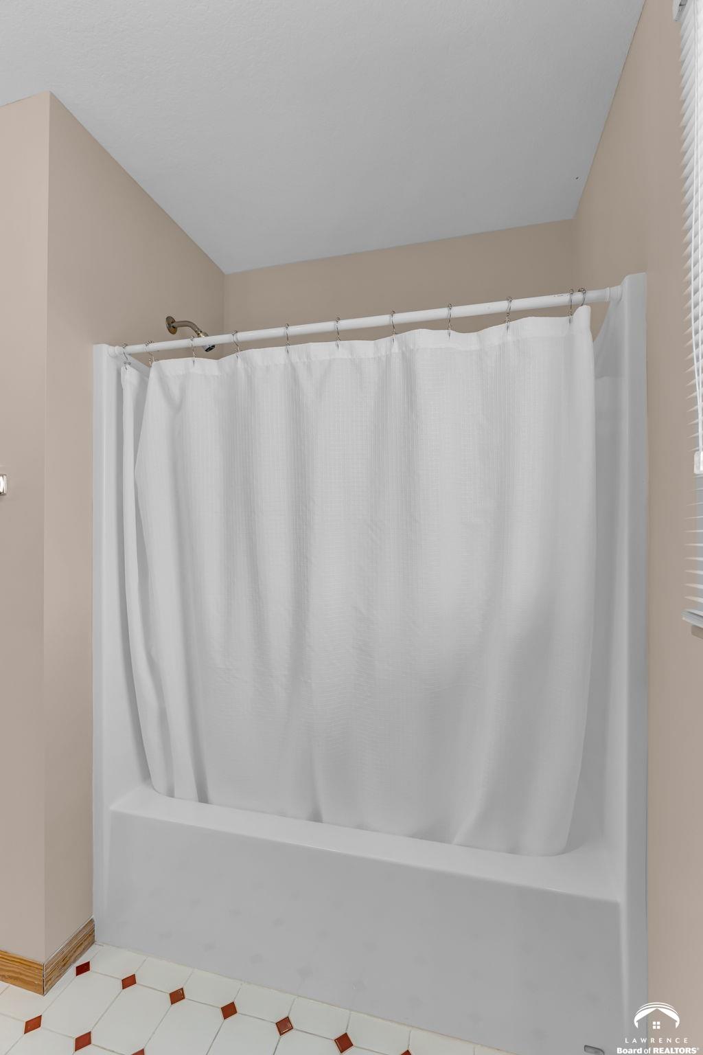 2014 Riviera Court Lawrence, KS 66047 - Photo 33 of 54