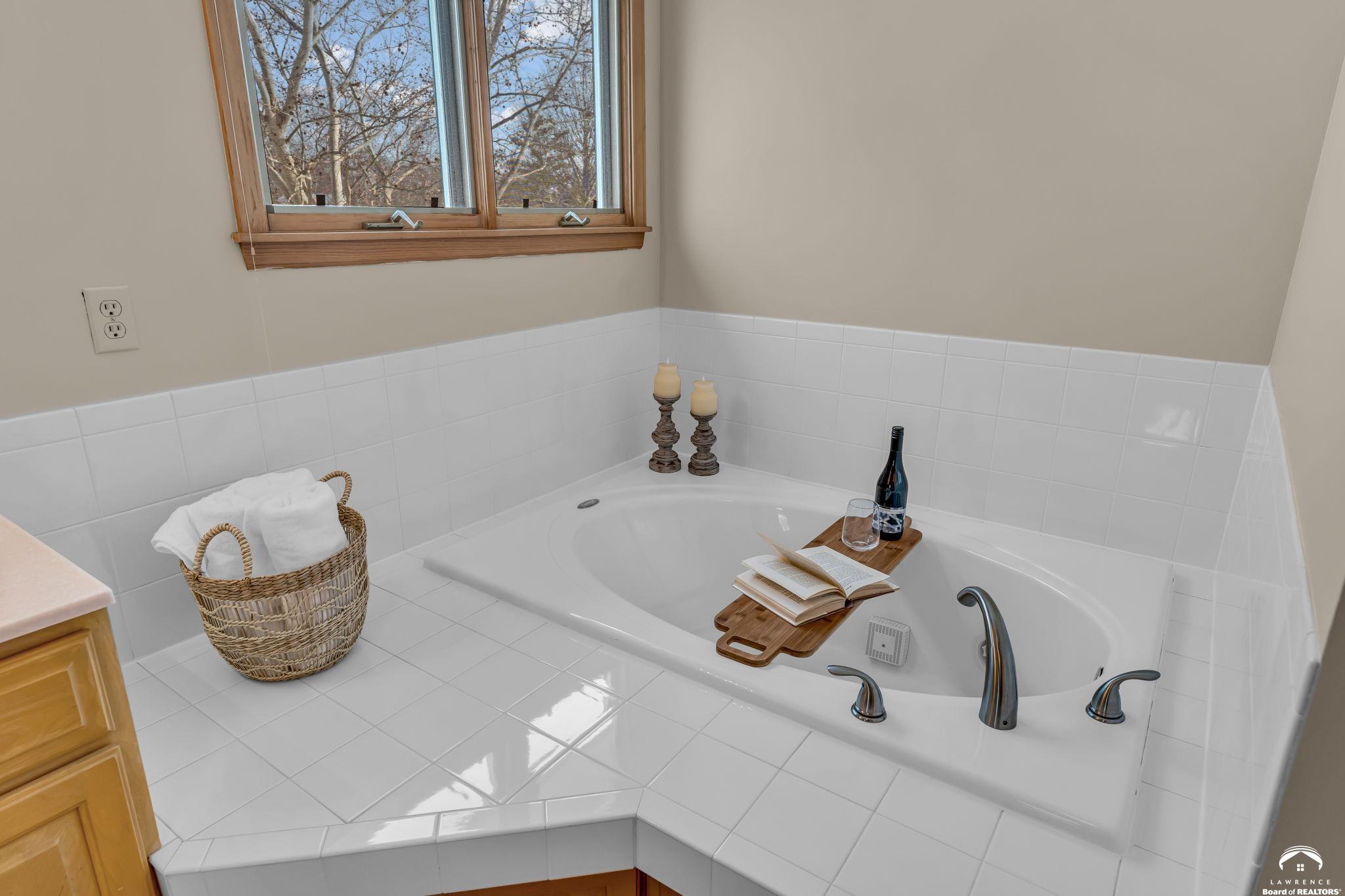 2014 Riviera Court Lawrence, KS 66047 - Photo 38 of 54