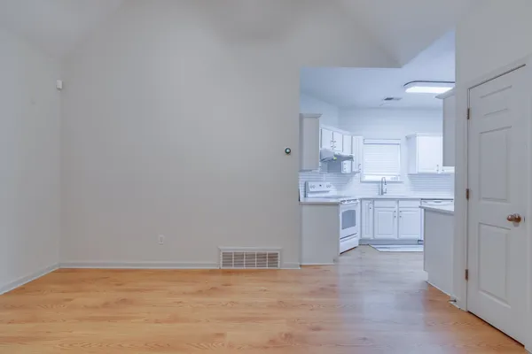 $355,000 | 1415 Down River Drive, Memphis, TN 38103