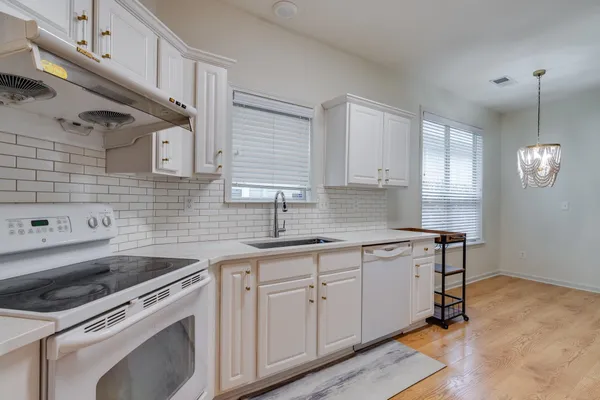 $355,000 | 1415 Down River Drive, Memphis, TN 38103