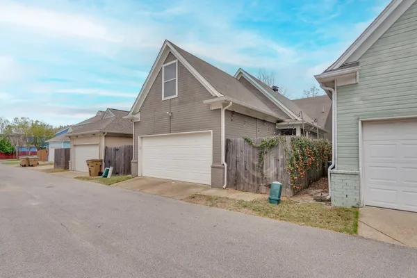 $360,000 | 1415 Down River Drive, Memphis, TN 38103