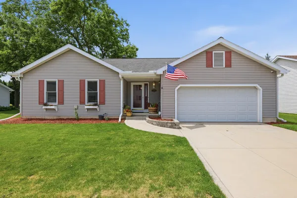 $449,500 | 7565 West Village Crest Drive, Madison, WI 53719