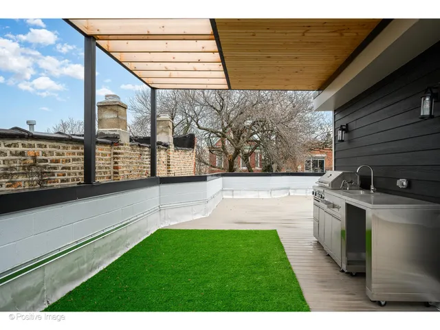 $1,675,000 | 2334 North Oakley Avenue, Chicago, IL 60647