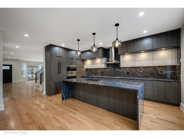 $1,675,000 | 2334 North Oakley Avenue, Chicago, IL 60647