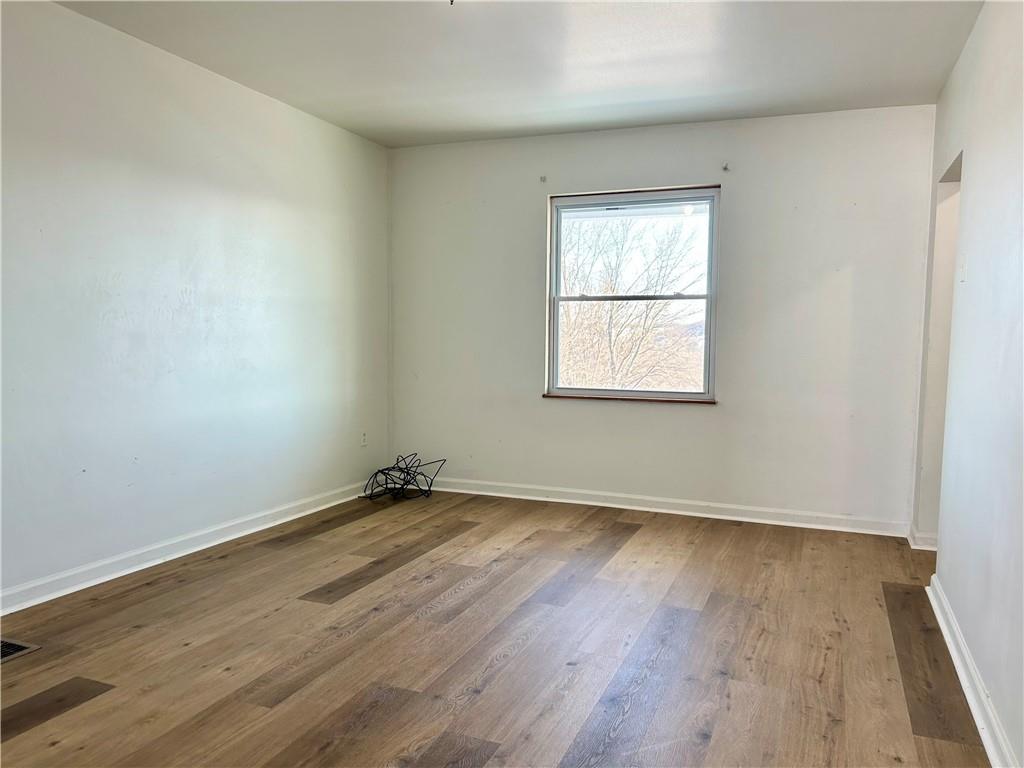 403 Lowell Street Vandergrift, PA 15690 - Photo 16 of 30