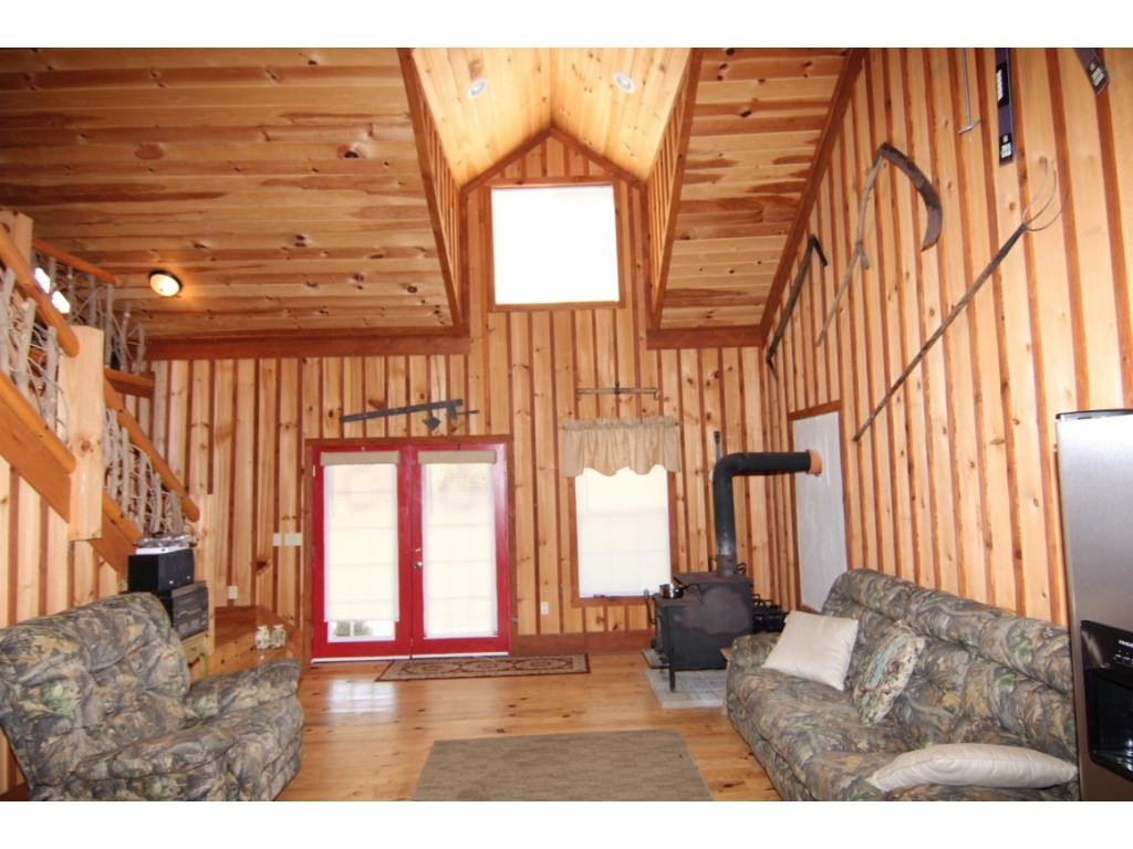 195 Ridge Run Butler, TN 37640 - Photo 4 of 16 Photo 4