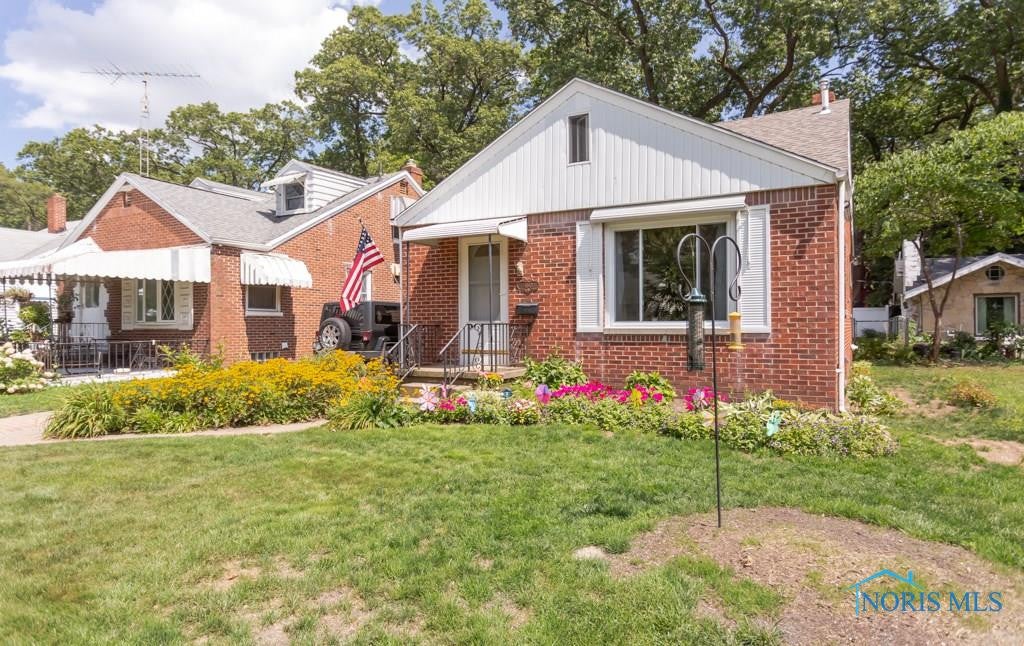 4140 Bowen Road Toledo, OH 43613 - Photo 1 of 37 Gallery Image 1