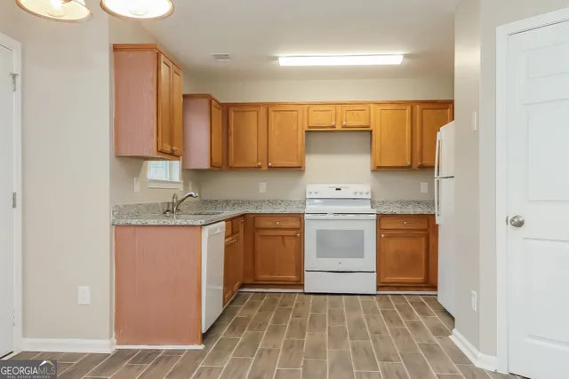 $1,915 | 312 Harris Avenue, Locust Grove, GA 30248