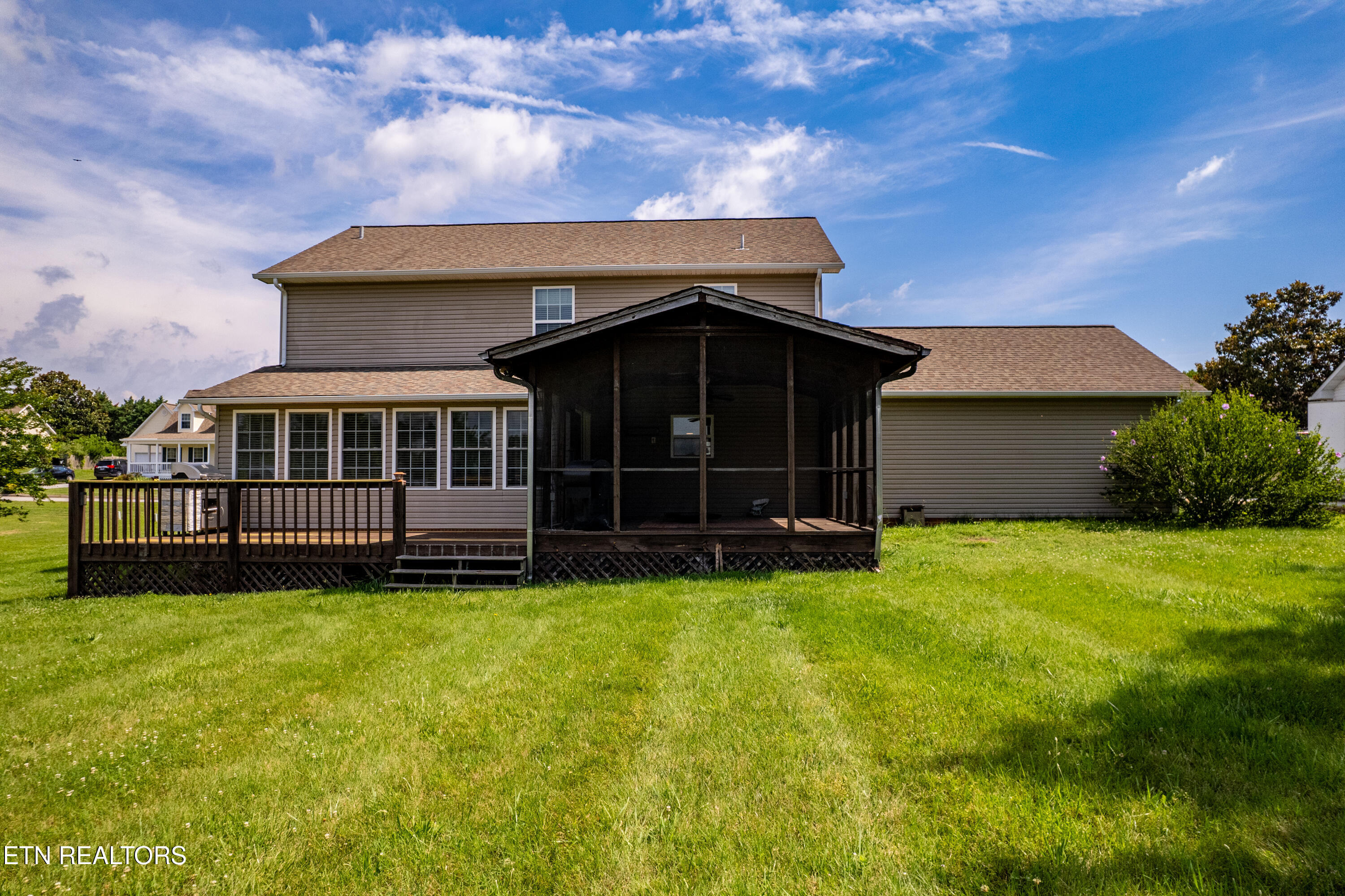 2837 Rhett Butler Drive Louisville, TN 37777 - Photo 40 of 47 2837RhettButlerDr-15