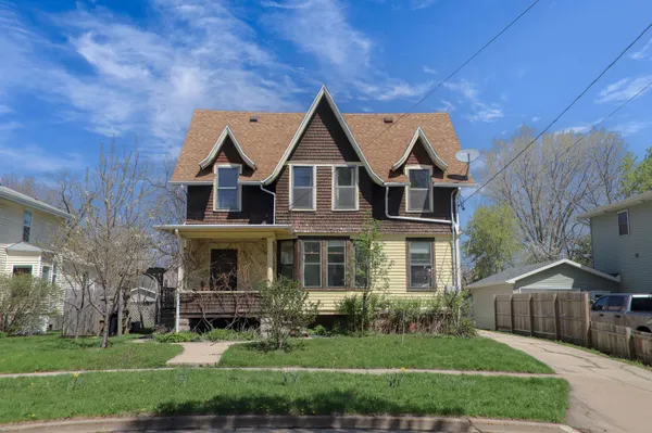 $186,000 | 826 East Washington Street, Appleton, WI 54911