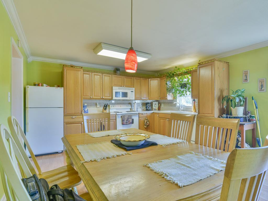 369 Miller Road Telford, TN 37690 - Photo 28 of 36 Huge Kitchen