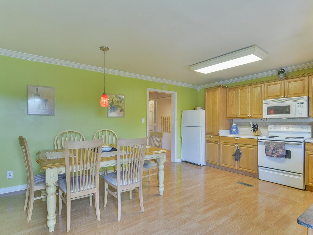 369 Miller Road Telford, TN 37690 - Photo 30 of 36 Huge Kitchen